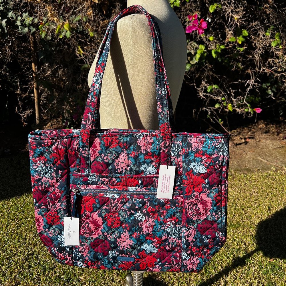 Vera Tote Bag Performance Twill Vera Tote Bag in Cabbage Rose Cabernet